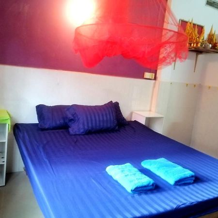 Tortuga Guesthouse Kampot Esterno foto