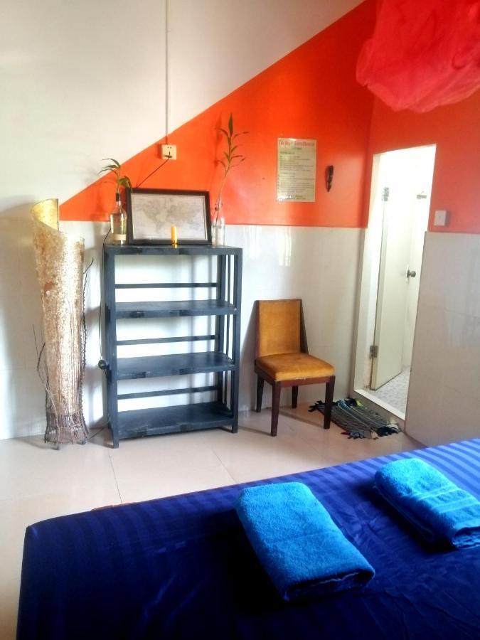 Tortuga Guesthouse Kampot Esterno foto